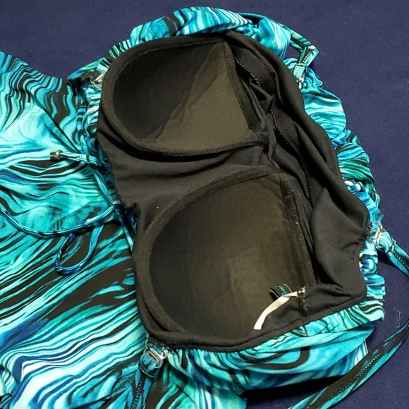 Blue Tankini with Adjustable Straps Size Large - Picture 3 of 3